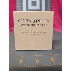 CINTA LONDON Eyeshadow Palette Living The Eye Life 6.5 g New In Box 5D04